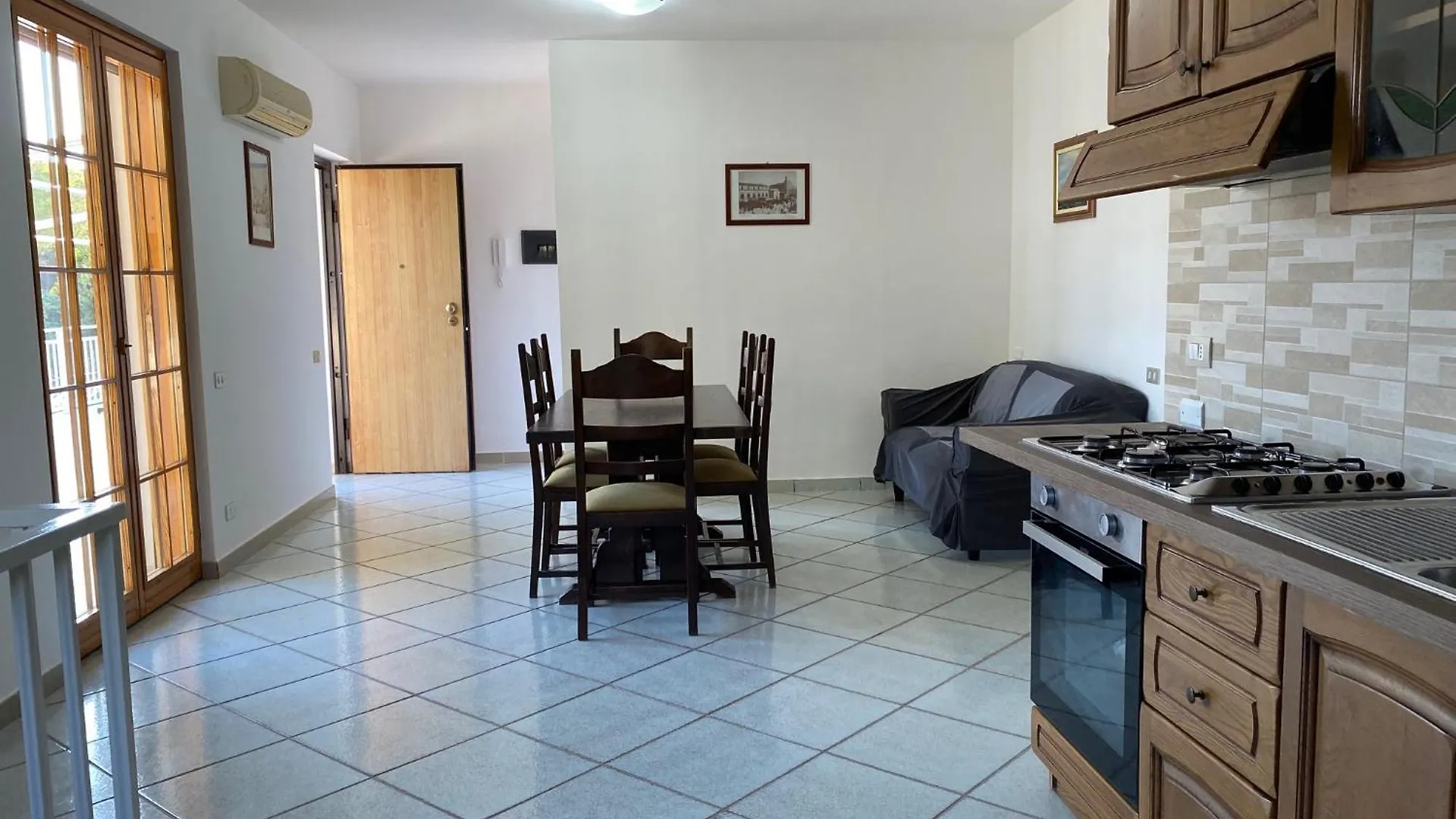 Superbe Villa A Порт-Эмпедокле